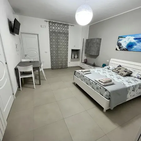 Le Stanze Di Lucia Vicino Ospedale Cardinale Panico A