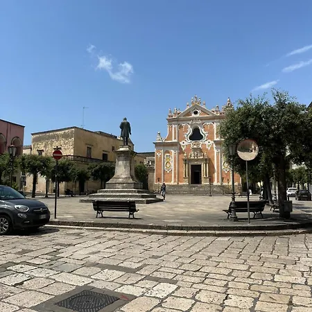 Le Stanze Di Lucia Vicino Ospedale Cardinale Panico A 3*