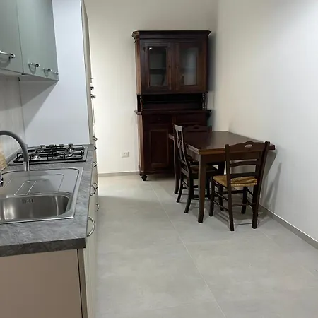 Konukevi Le Stanze Di Lucia Vicino Ospedale Cardinale Panico A 3*